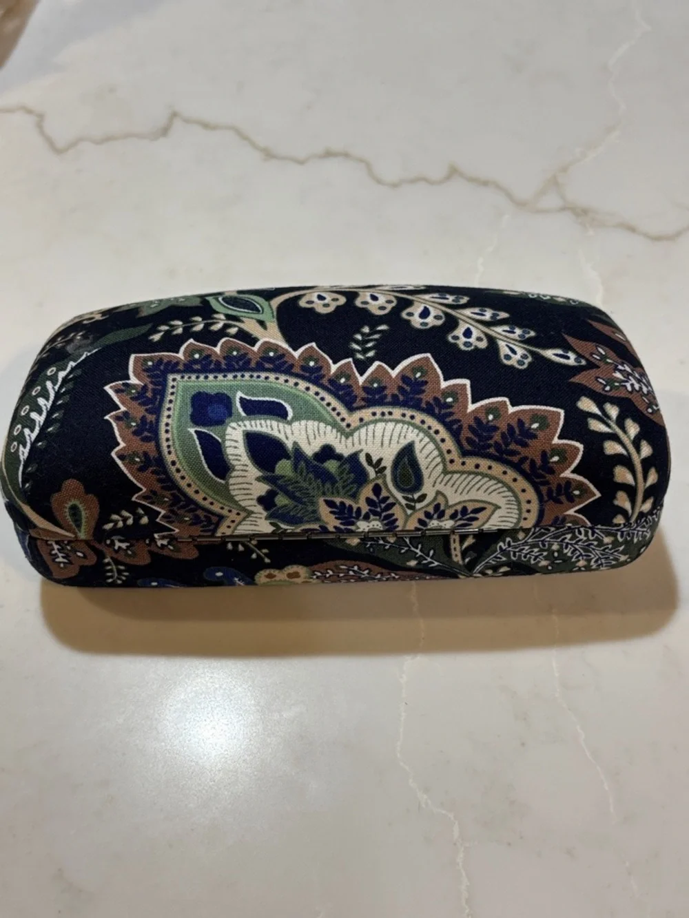 Vera Bradley Clamshell Eyewear Case Paisley Camo Navy OS